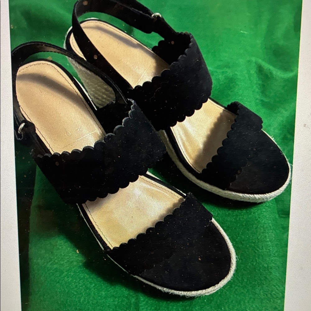 LC Lauren Conrad Cactusflower Wedge Black Scalloped Women's Sandals 8.5 NWT - Picture 2 of 11